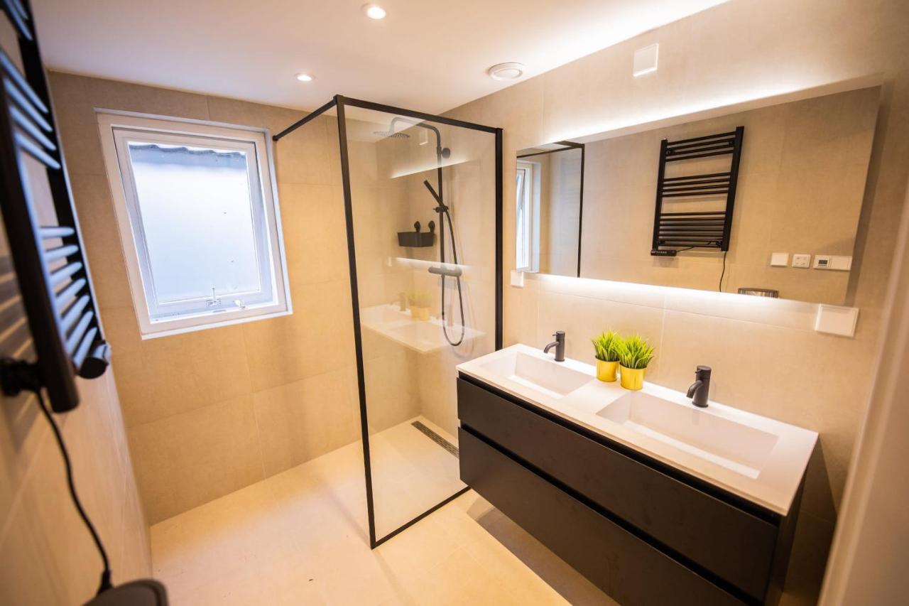 Happily 2 Bedroom Serviced Apartment 75M2 -Nb306H- Róterdam Exterior foto