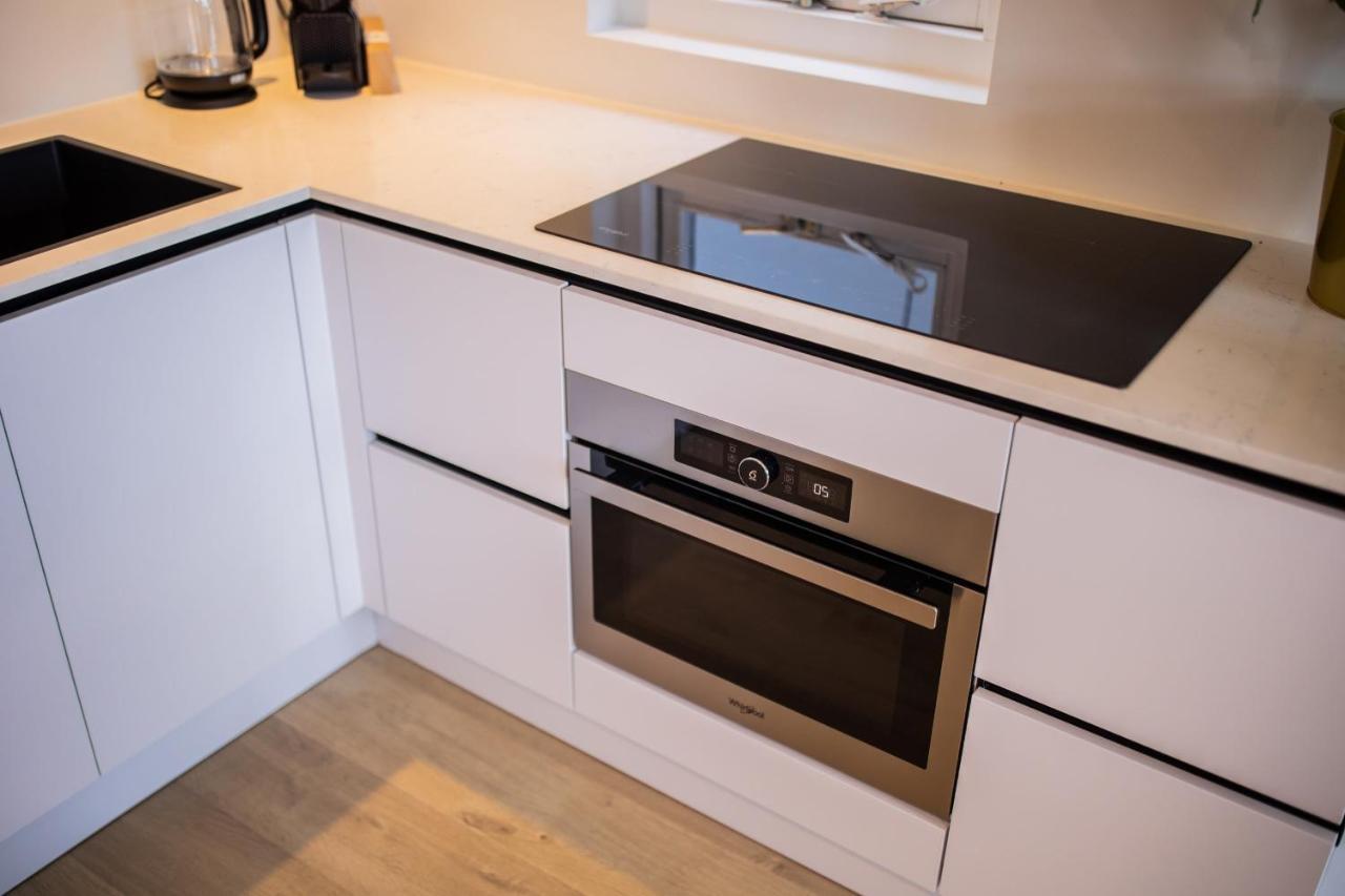 Happily 2 Bedroom Serviced Apartment 75M2 -Nb306H- Róterdam Exterior foto